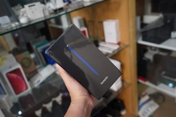 galaxy-note-10-plus-512gb-moi-100-fullbox-my-13.jpg galaxy-note-10-plus-512gb-moi-100-fullbox-my-13.jpg