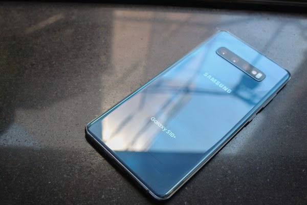 galaxy-s10-plus-8gb512gb-gom-ceramic-moi-100-fullbox-ban-my-chip-snapdragon-855-2.jpg galaxy-s10-plus-8gb512gb-gom-ceramic-moi-100-fullbox-ban-my-chip-snapdragon-855-2.jpg