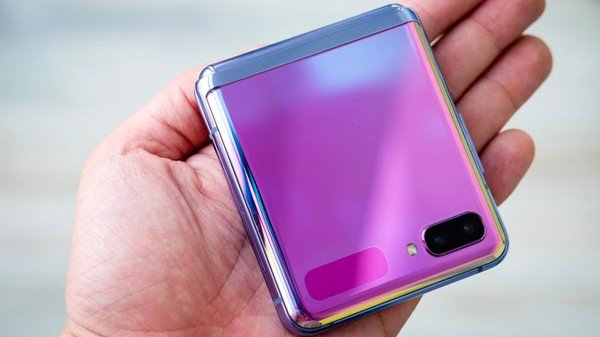 galaxy-z-flip-moi-100-fullbox-5.jpg galaxy-z-flip-moi-100-fullbox-5.jpg