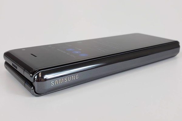 galaxy-z-fold-2-5g-256gb-moi-100-fullbox-ban-my-han-quoc-4.jpg galaxy-z-fold-2-5g-256gb-moi-100-fullbox-ban-my-han-quoc-4.jpg