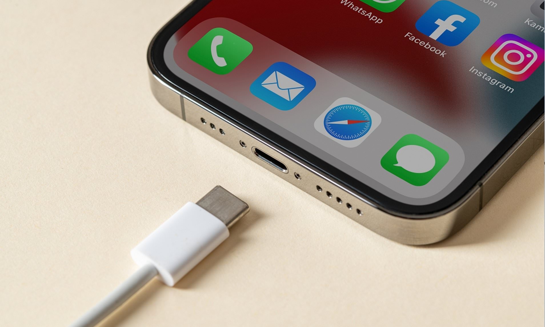 iPhone 15 sử dụng cổng Type-C