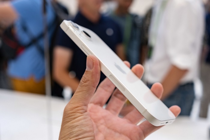 iphone 14 plus 4.jpg iphone 14 plus 4.jpg